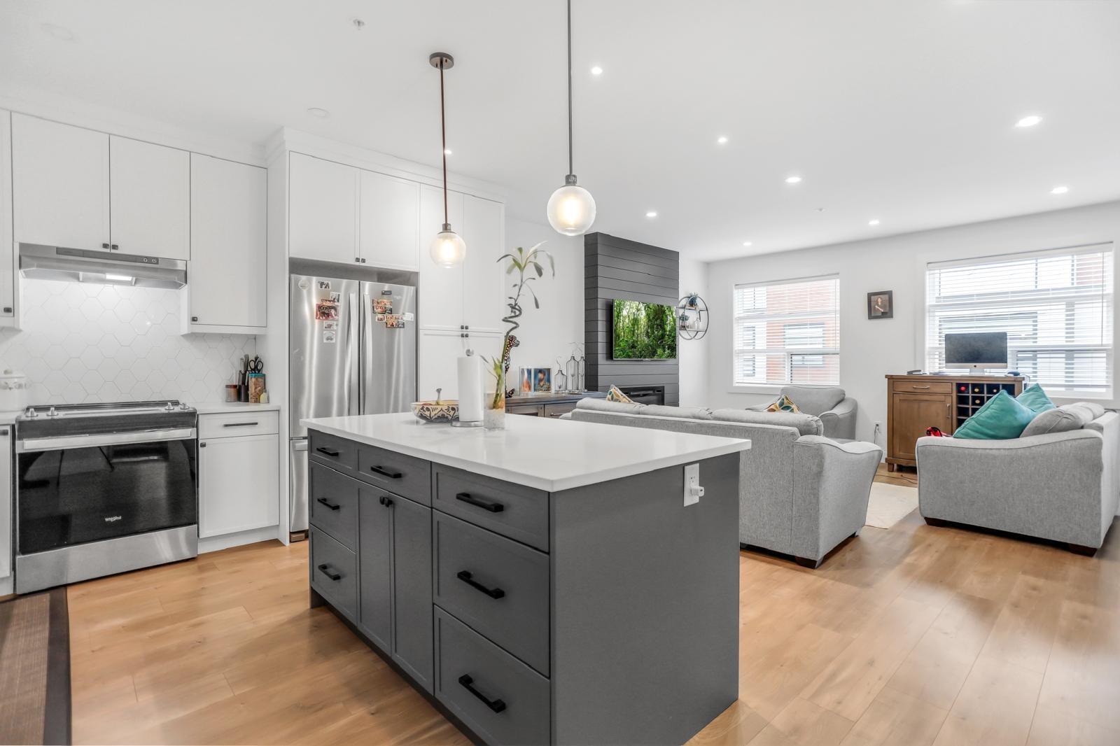 2 32970 TUNBRIDGE AVENUE, Mission