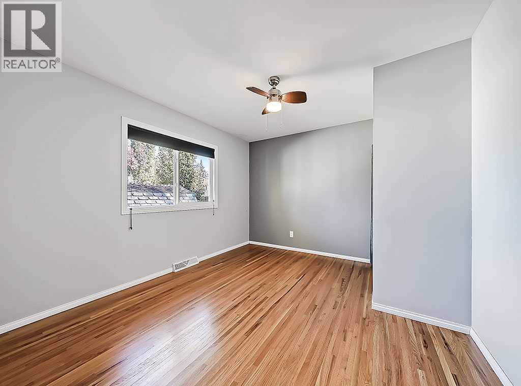 Single Family House Bungalow for Sale in  Hanover Road SW Haysboro Calgary 