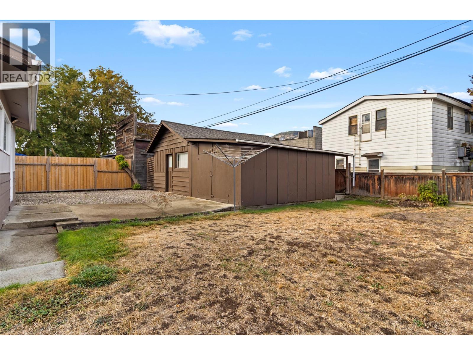 834 Sicamous Avenue, Chase