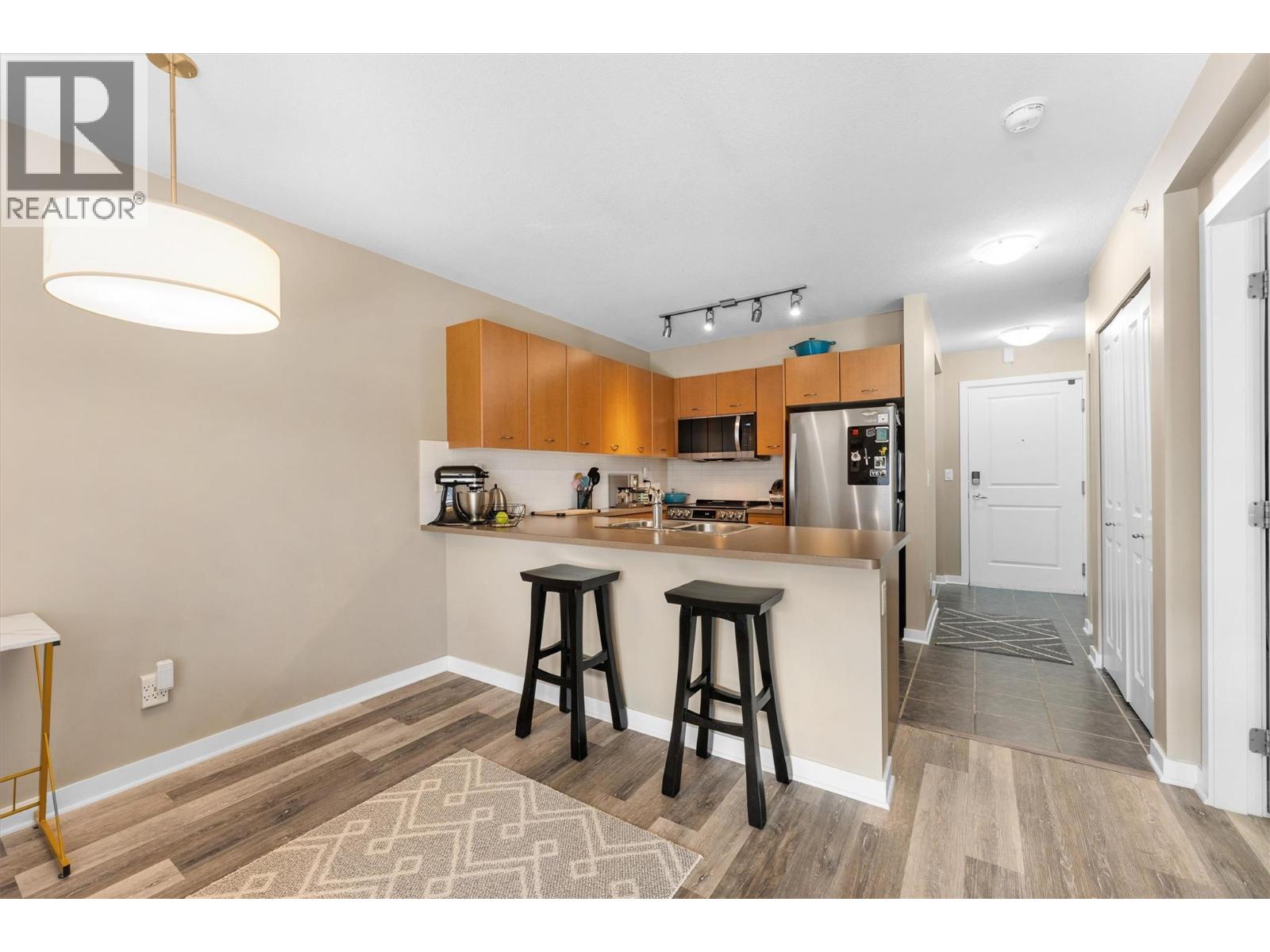 406 539 Yates Road, Kelowna