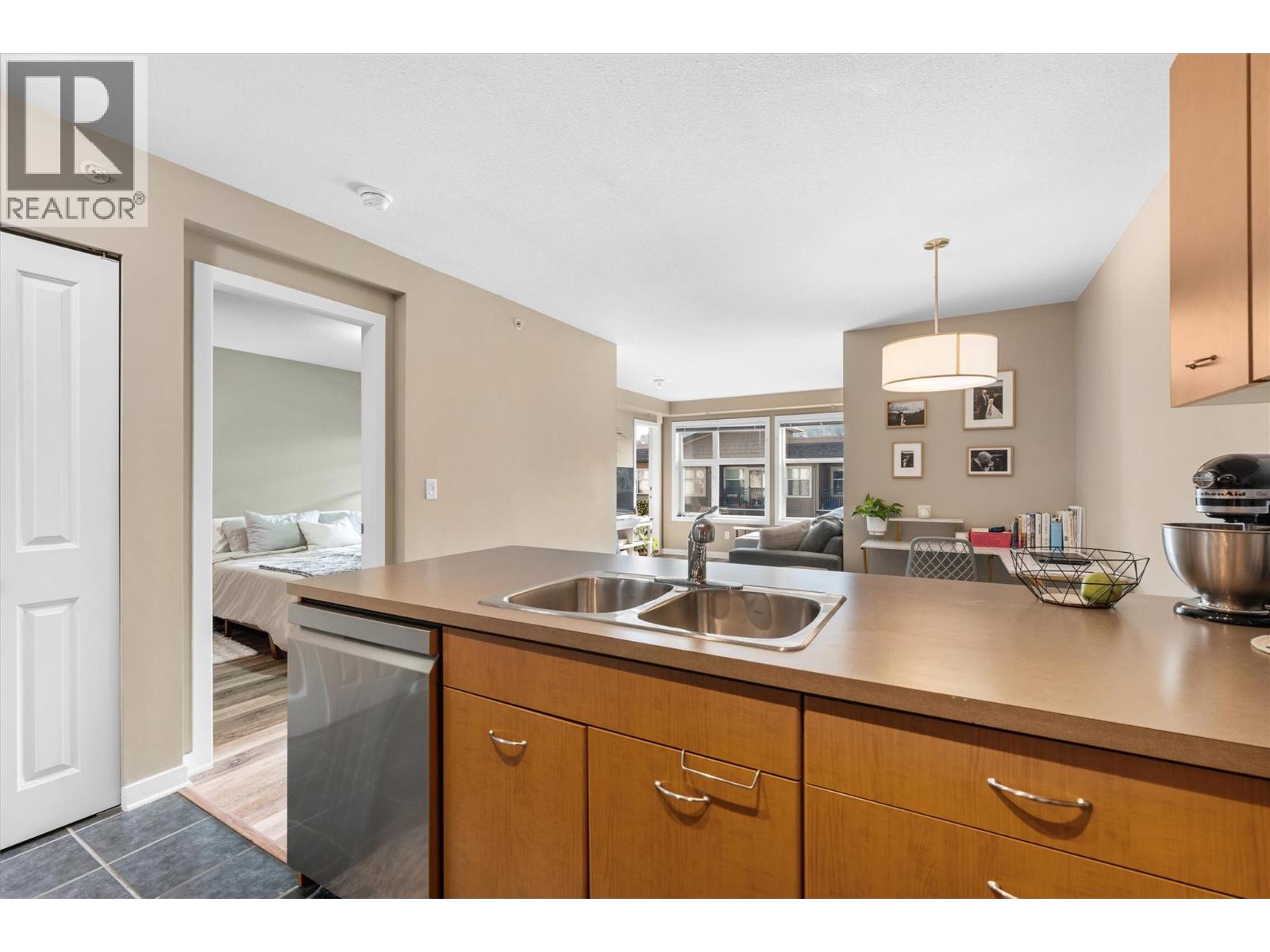 406 539 Yates Road, Kelowna