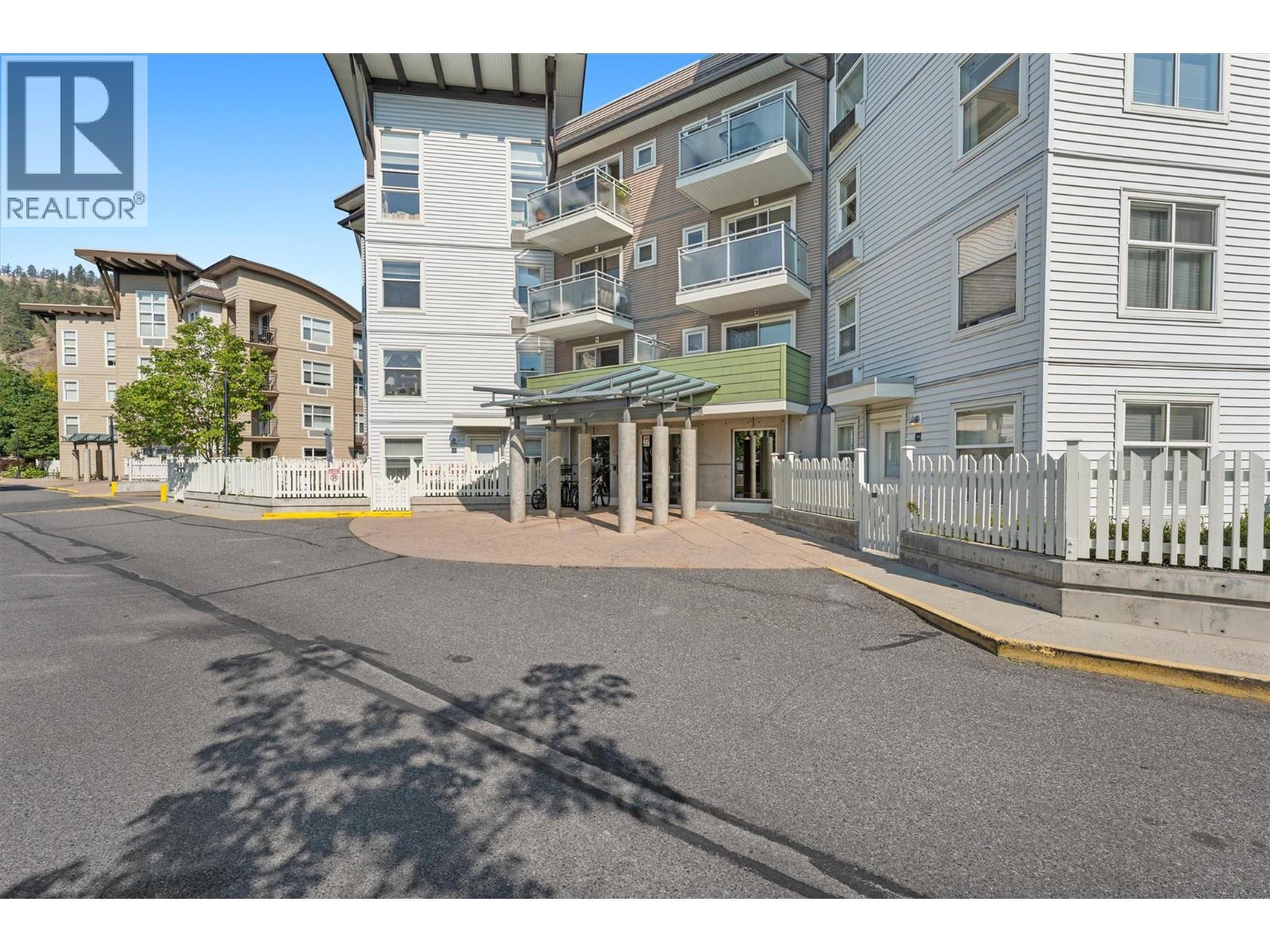 406 539 Yates Road, Kelowna