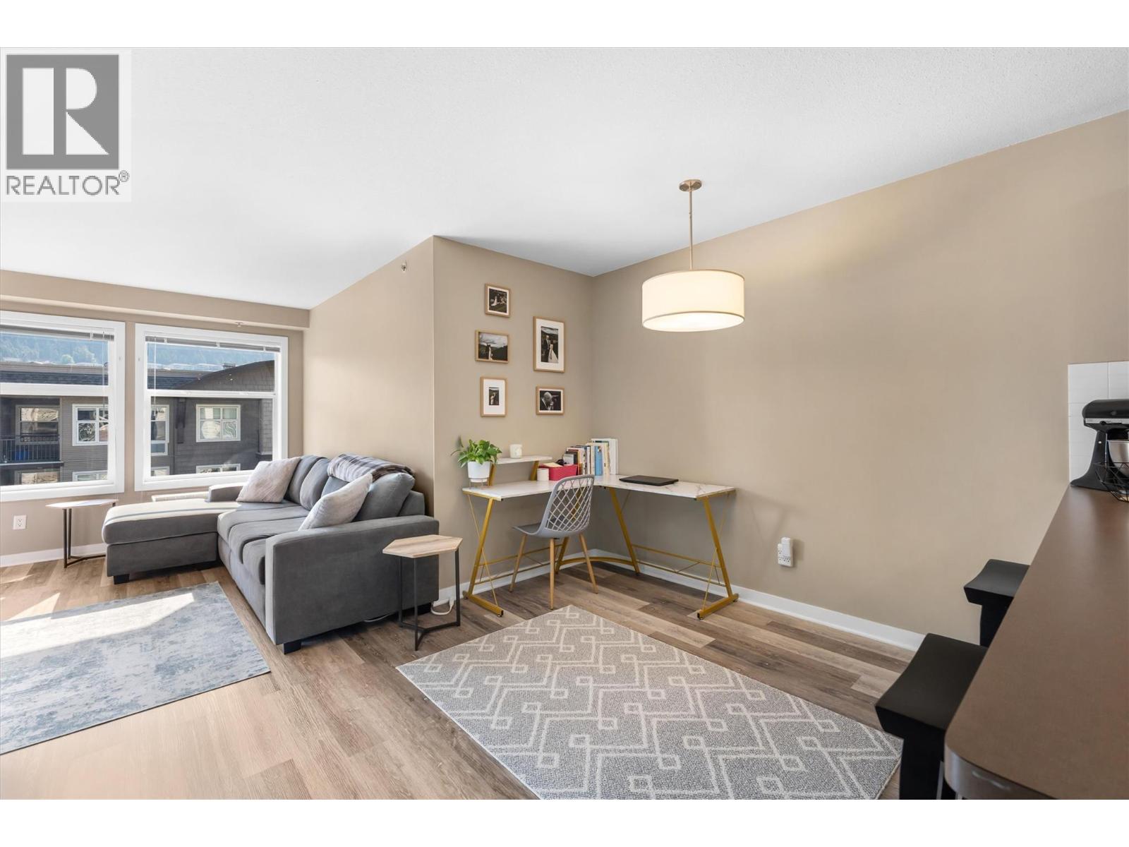 406 539 Yates Road, Kelowna