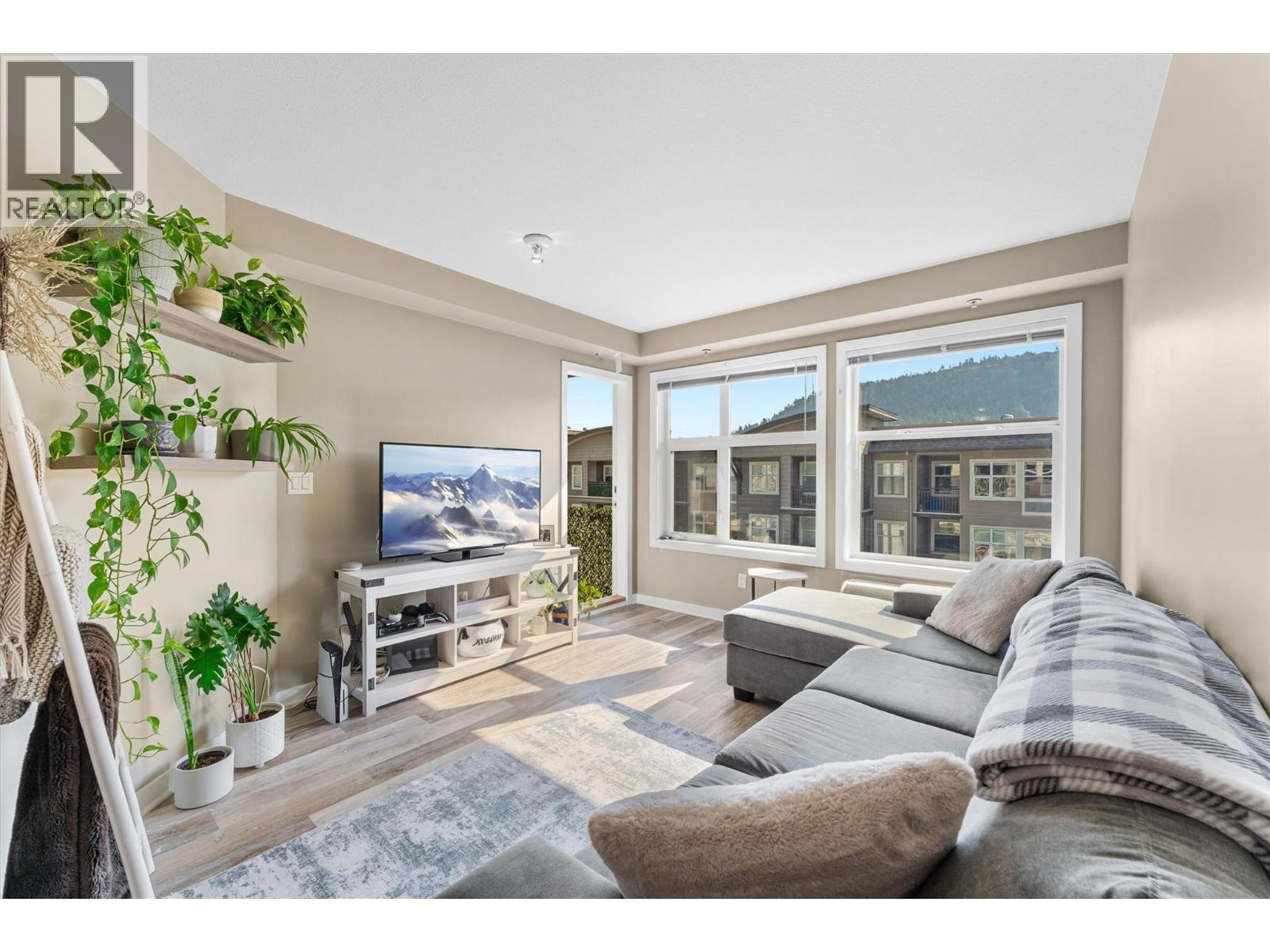 406 539 Yates Road, Kelowna