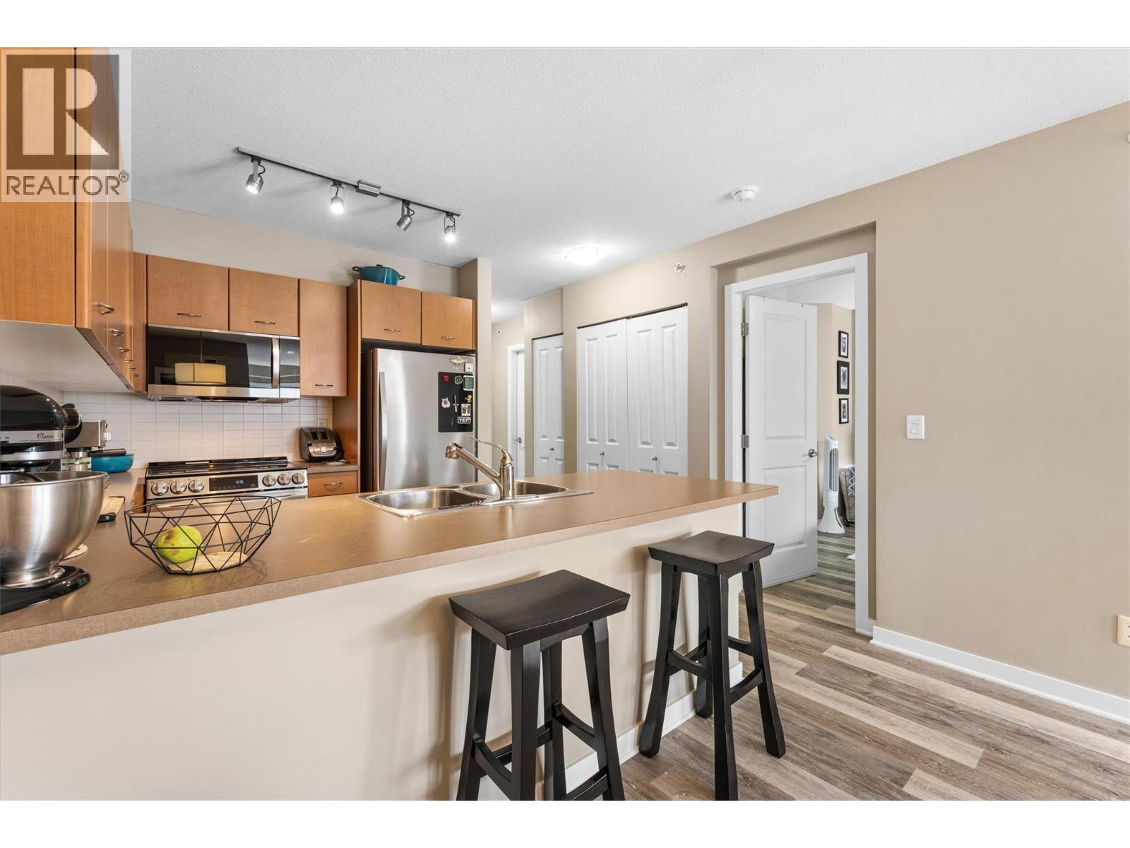 406 539 Yates Road, Kelowna