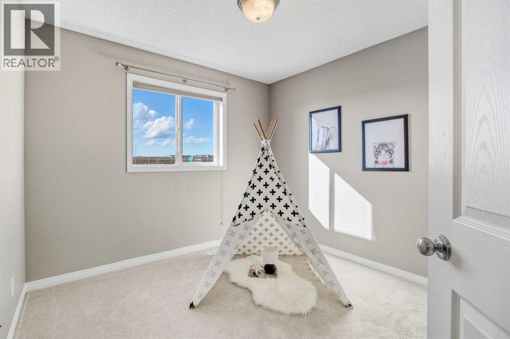 Single Family House for Sale in  Everglen Way SW Evergreen Calgary 
