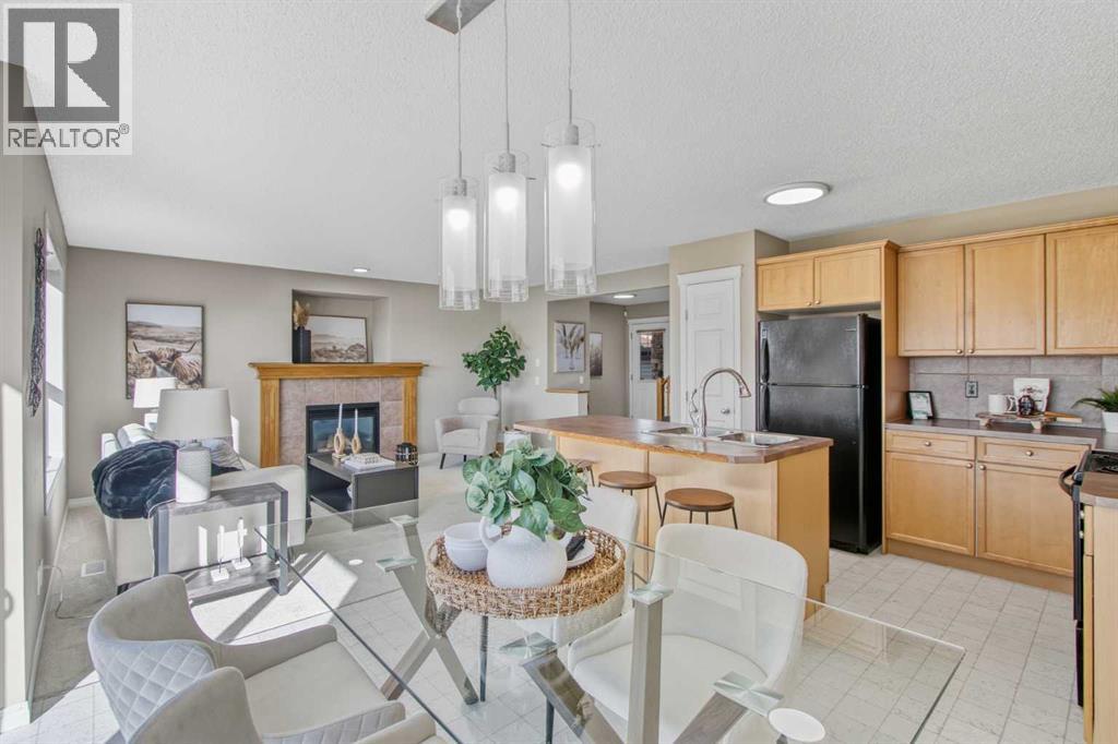 Single Family House for Sale in  Everglen Way SW Evergreen Calgary 