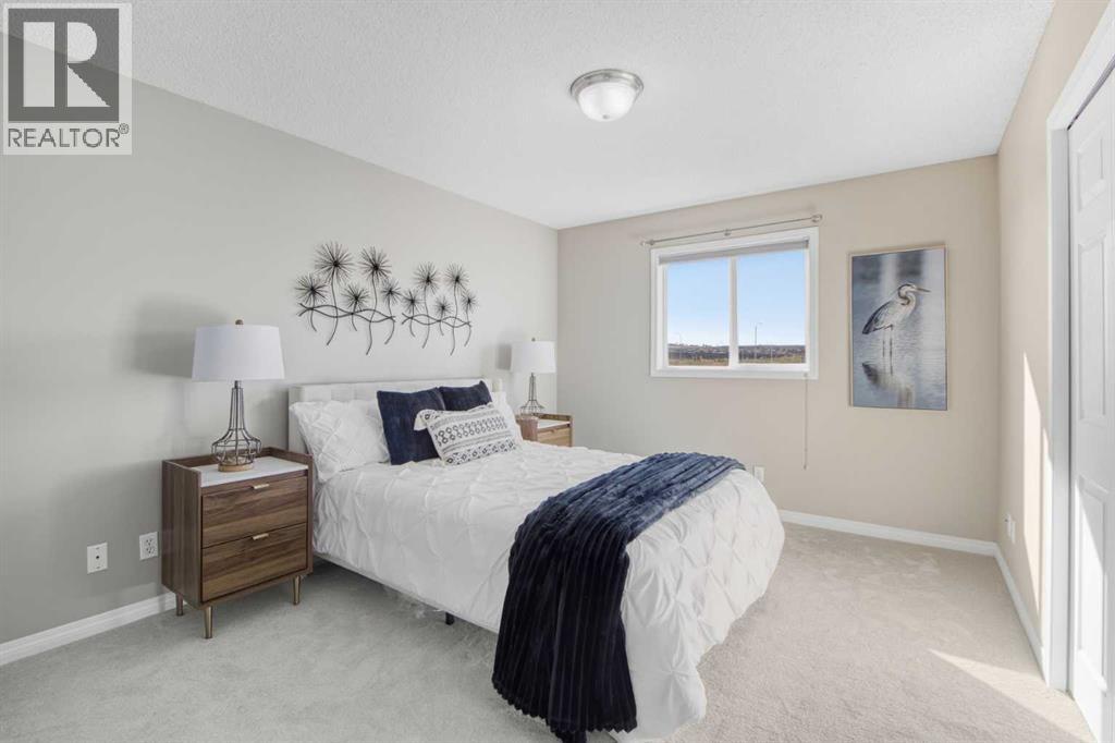 Single Family House for Sale in  Everglen Way SW Evergreen Calgary 