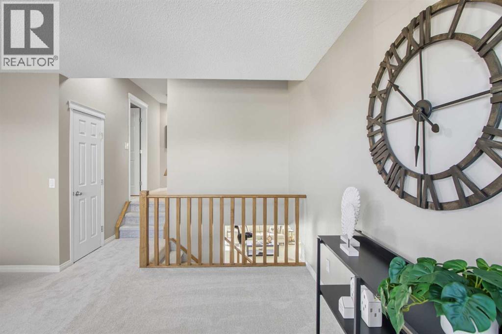 Single Family House for Sale in  Everglen Way SW Evergreen Calgary 