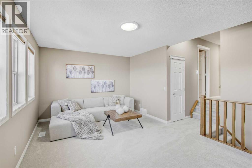 Single Family House for Sale in  Everglen Way SW Evergreen Calgary 