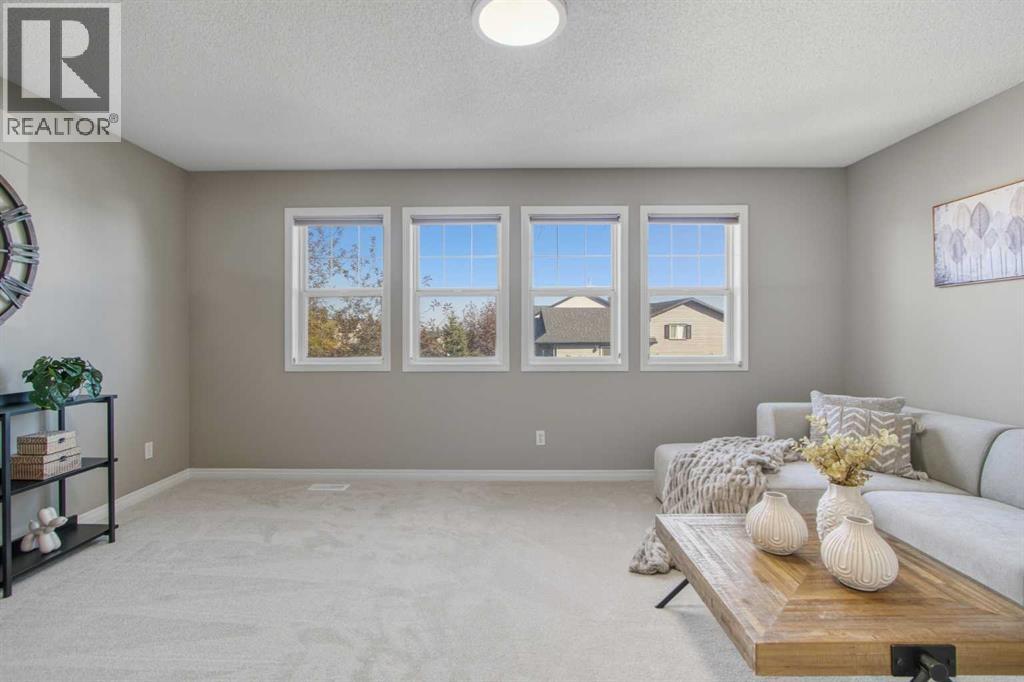 Single Family House for Sale in  Everglen Way SW Evergreen Calgary 