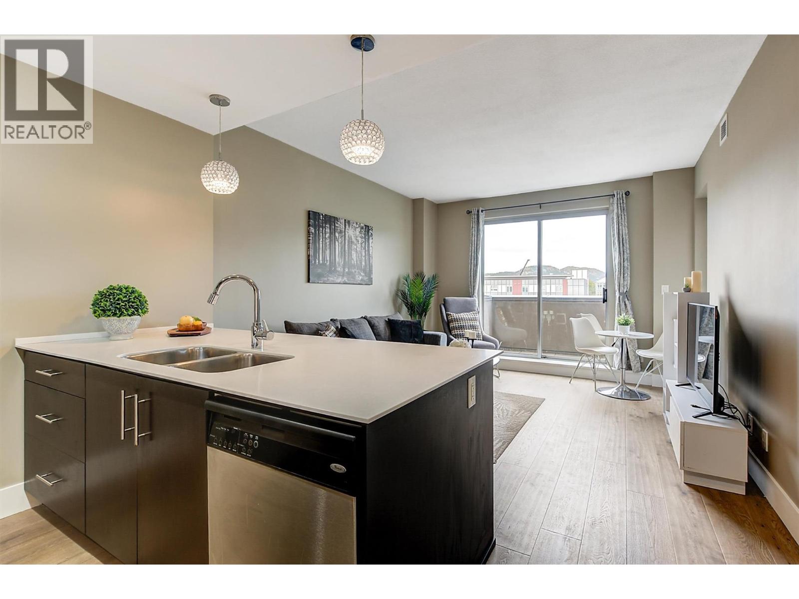 307 2040 Springfield Road, Kelowna