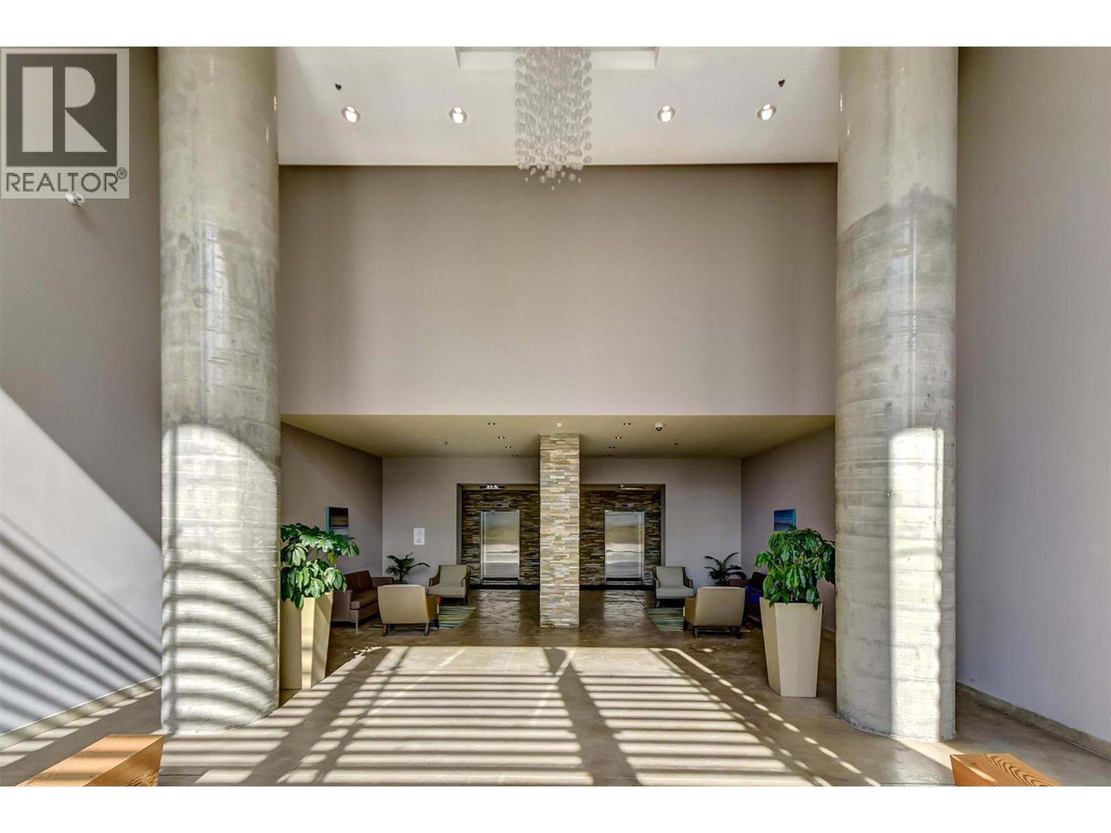 307 2040 Springfield Road, Kelowna