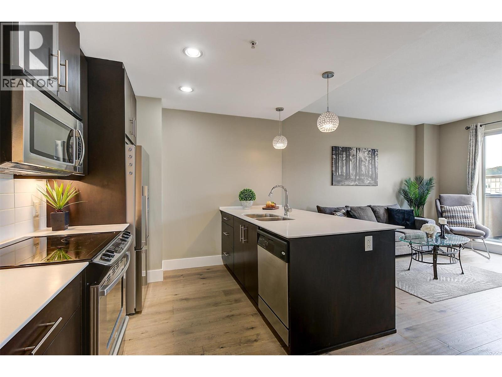 307 2040 Springfield Road, Kelowna