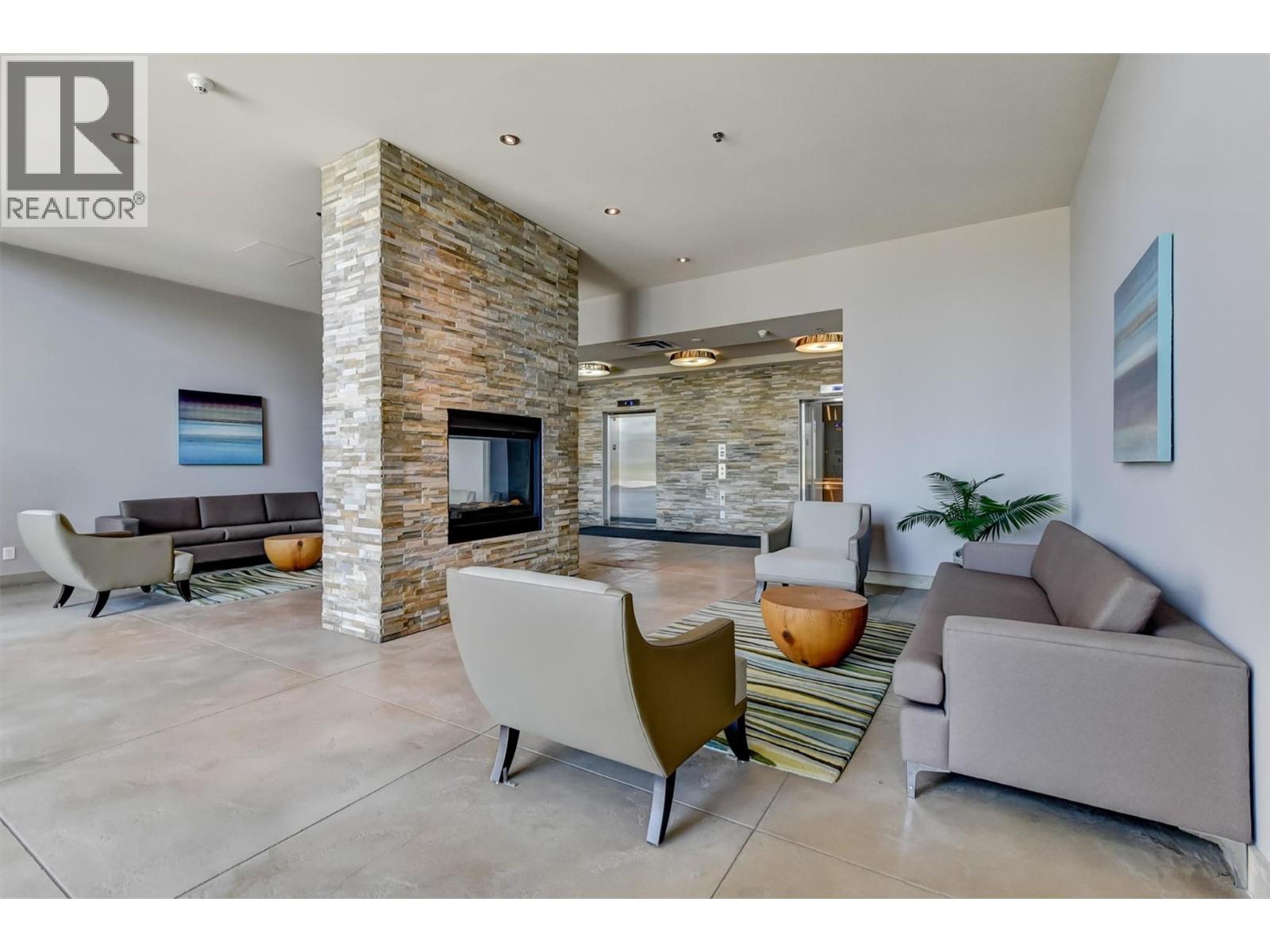 307 2040 Springfield Road, Kelowna