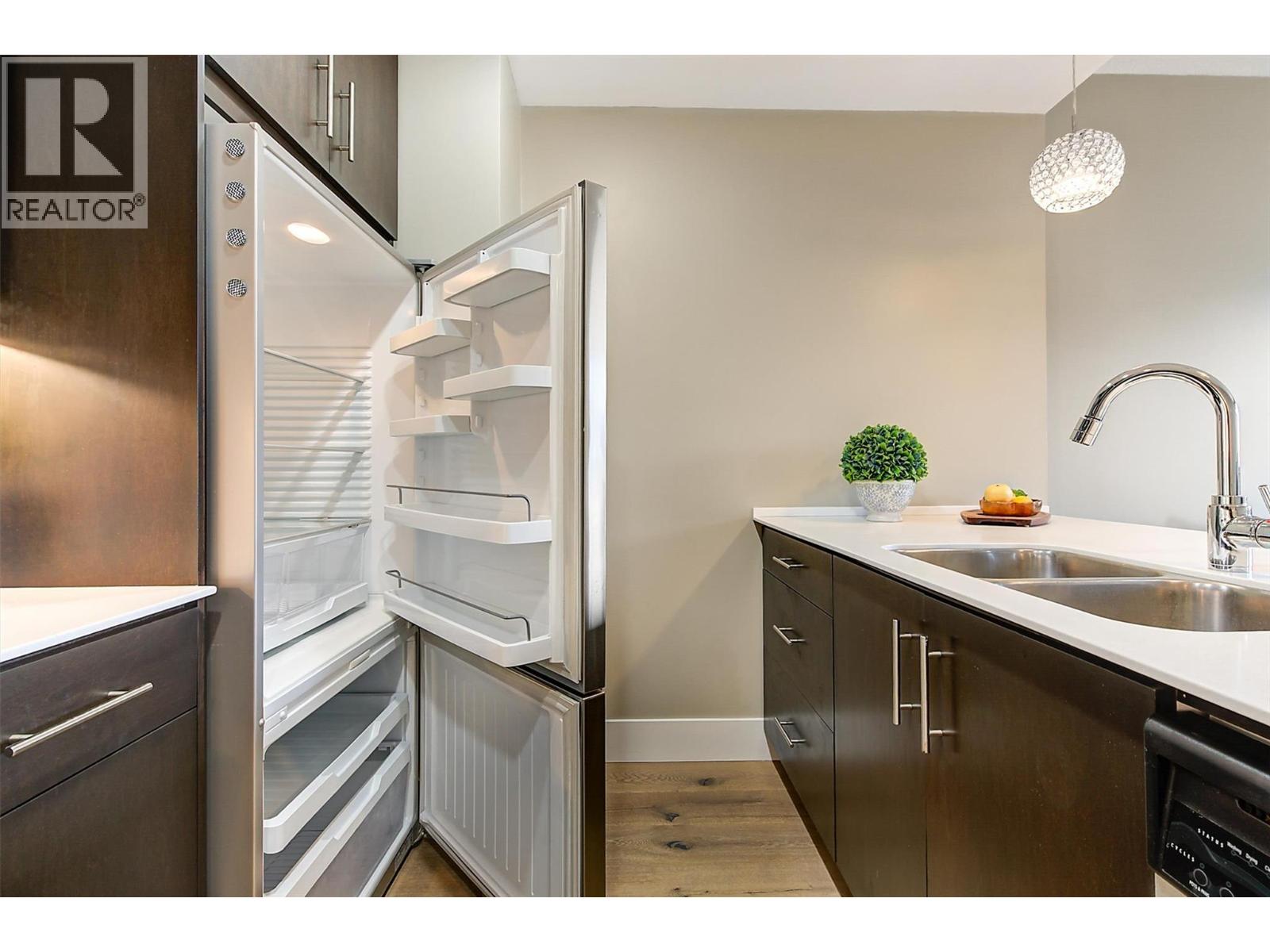 307 2040 Springfield Road, Kelowna