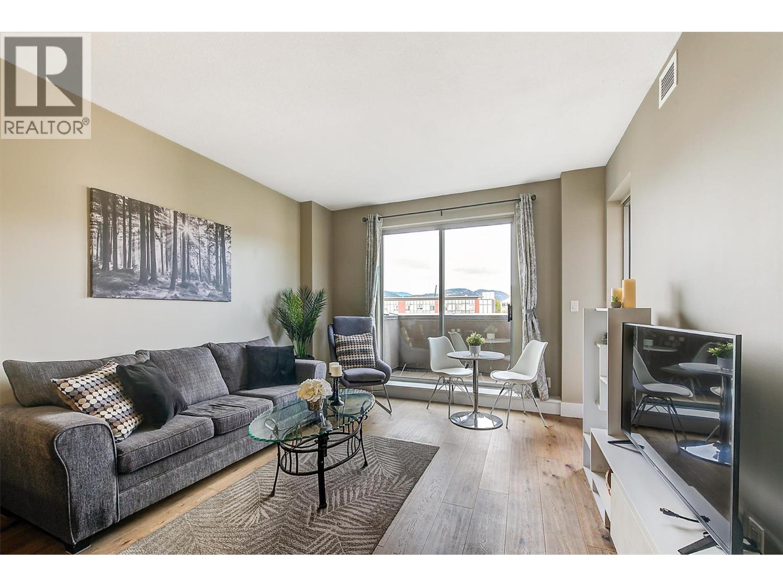 307 2040 Springfield Road, Kelowna