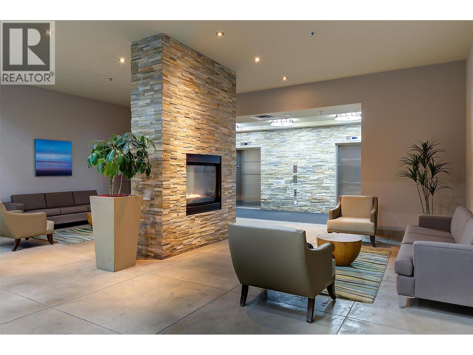 307 2040 Springfield Road, Kelowna
