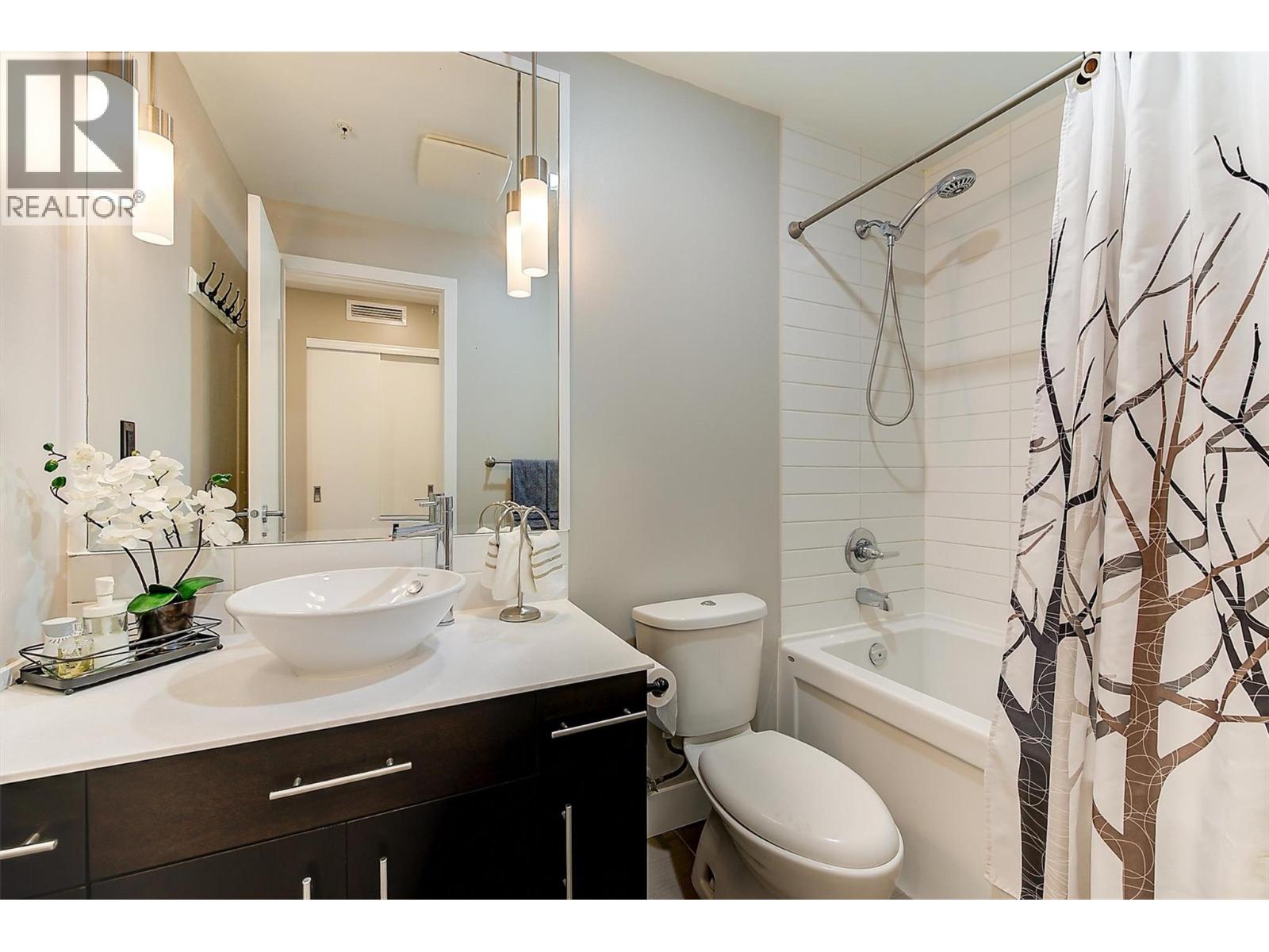 307 2040 Springfield Road, Kelowna