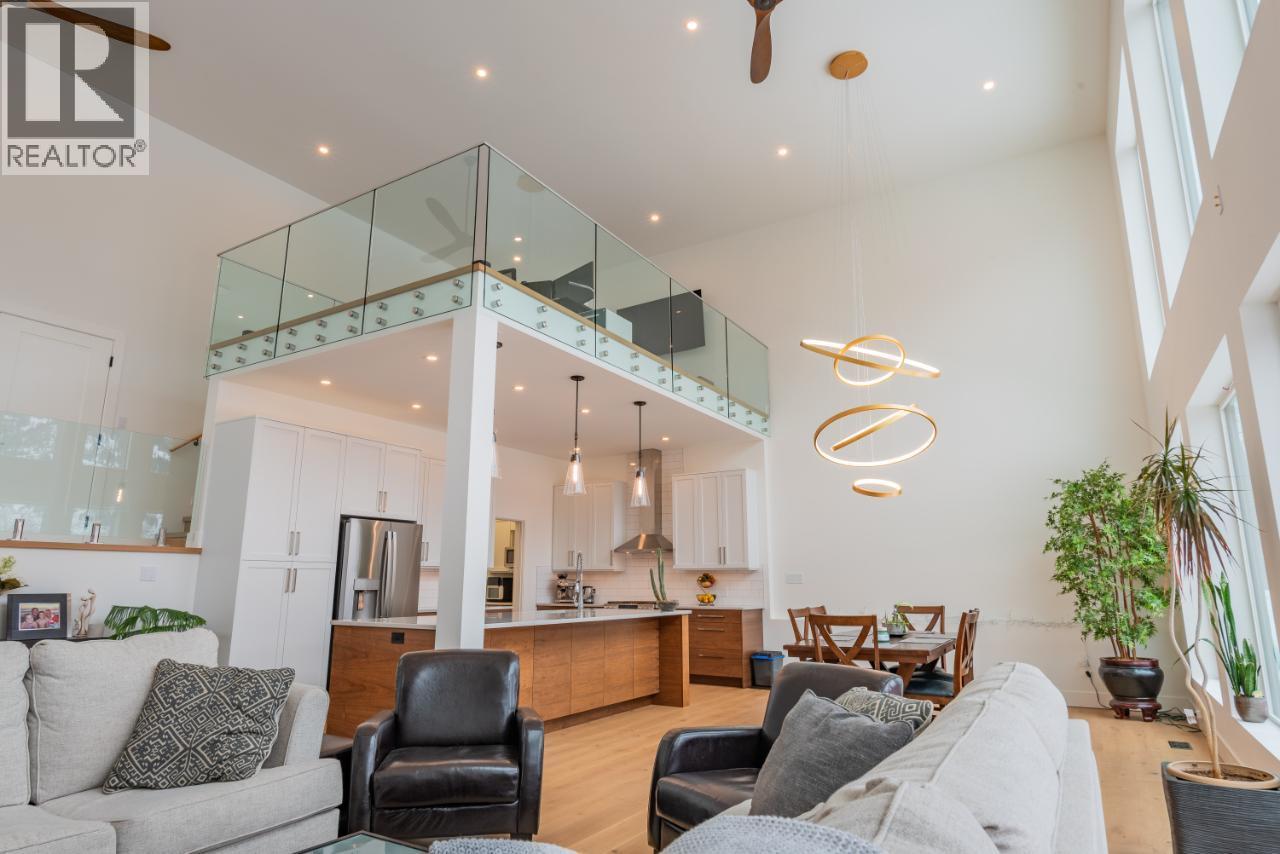 3429 8TH Avenue, Castlegar