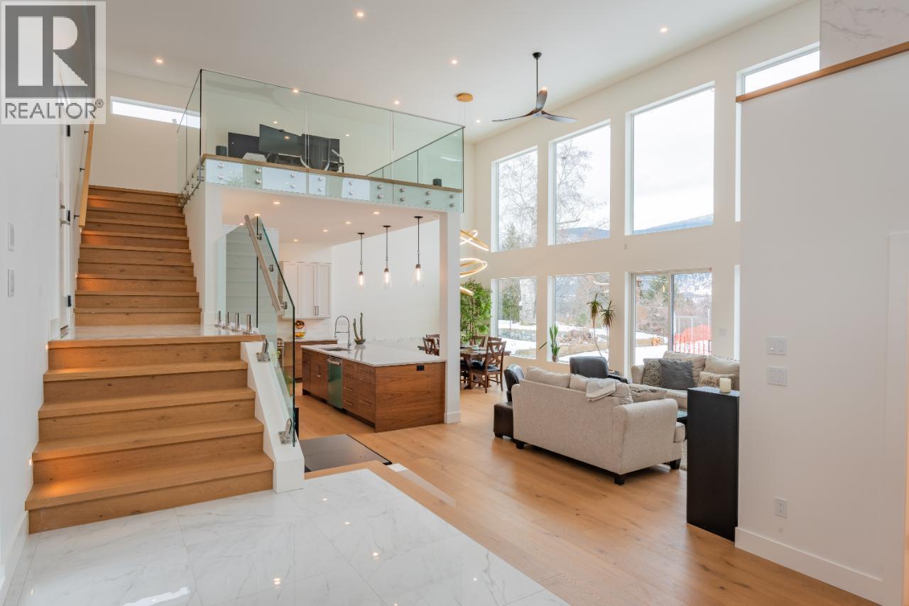 3429 8TH Avenue, Castlegar