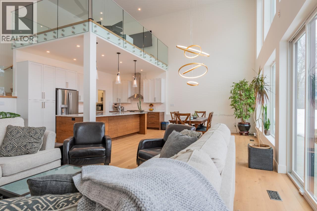 3429 8TH Avenue, Castlegar