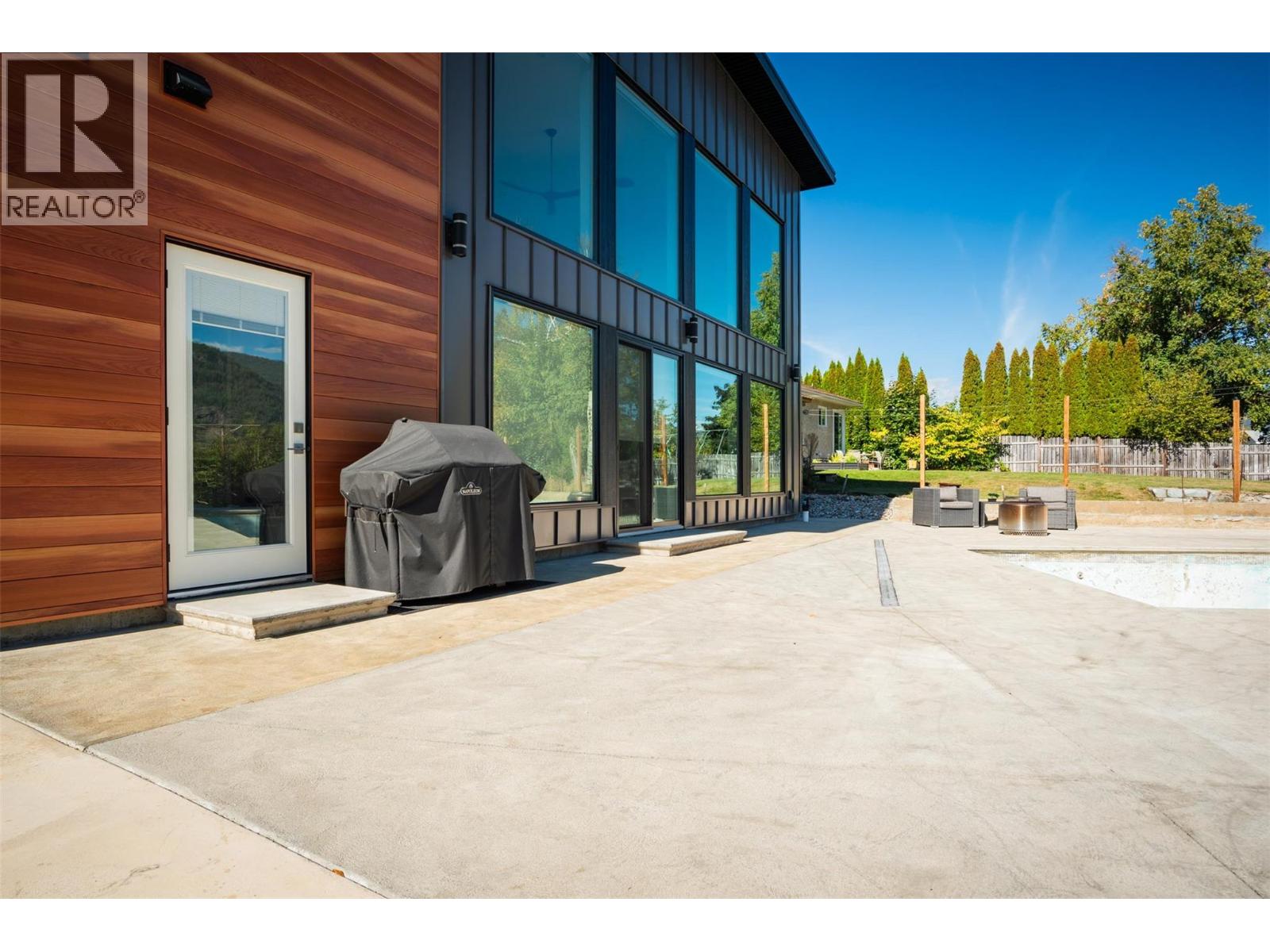 3429 8TH Avenue, Castlegar