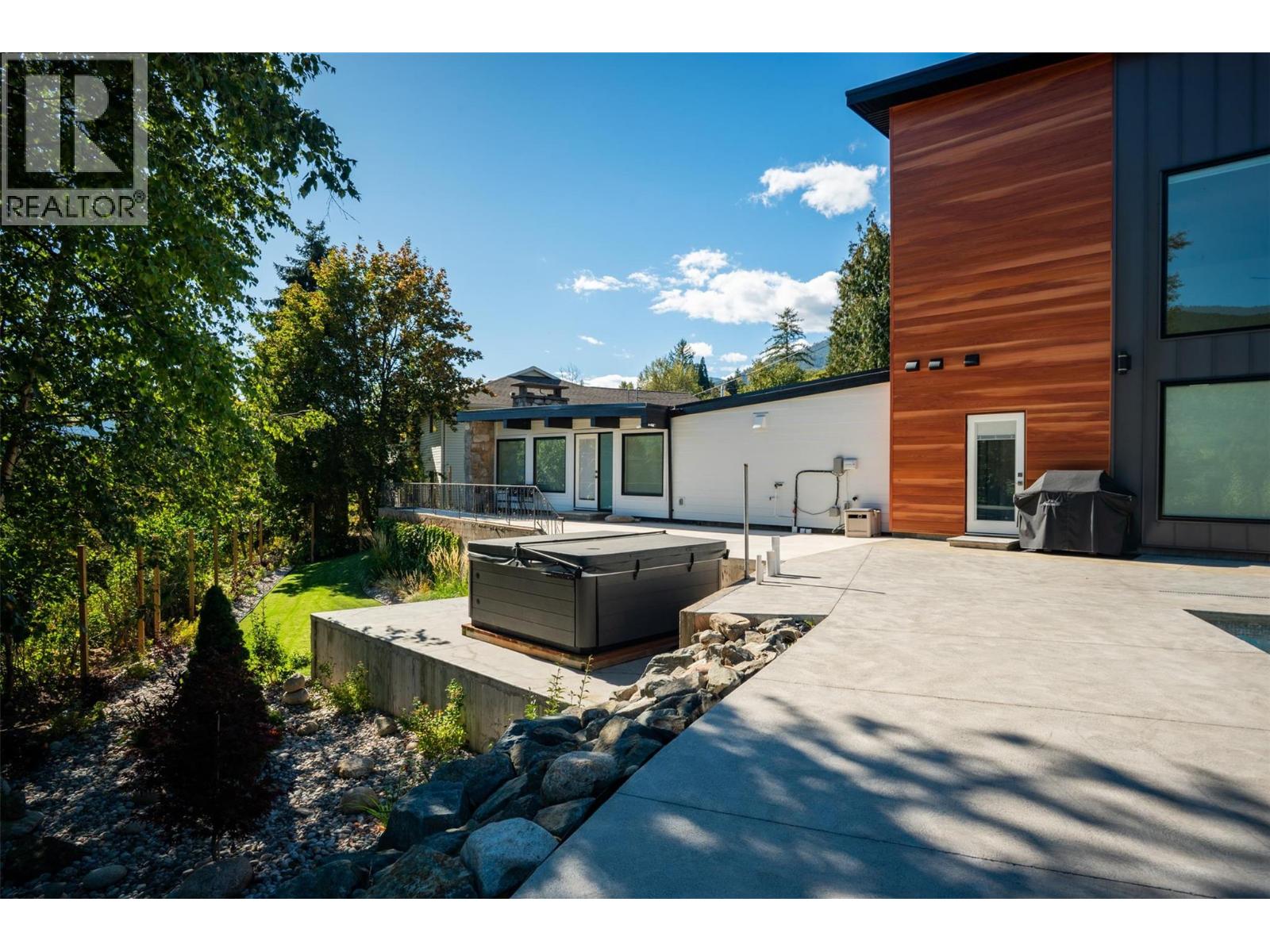 3429 8TH Avenue, Castlegar
