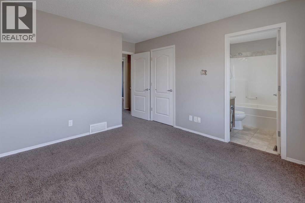 Single Family House for Sale in  Evansborough Way NW Evanston Calgary 