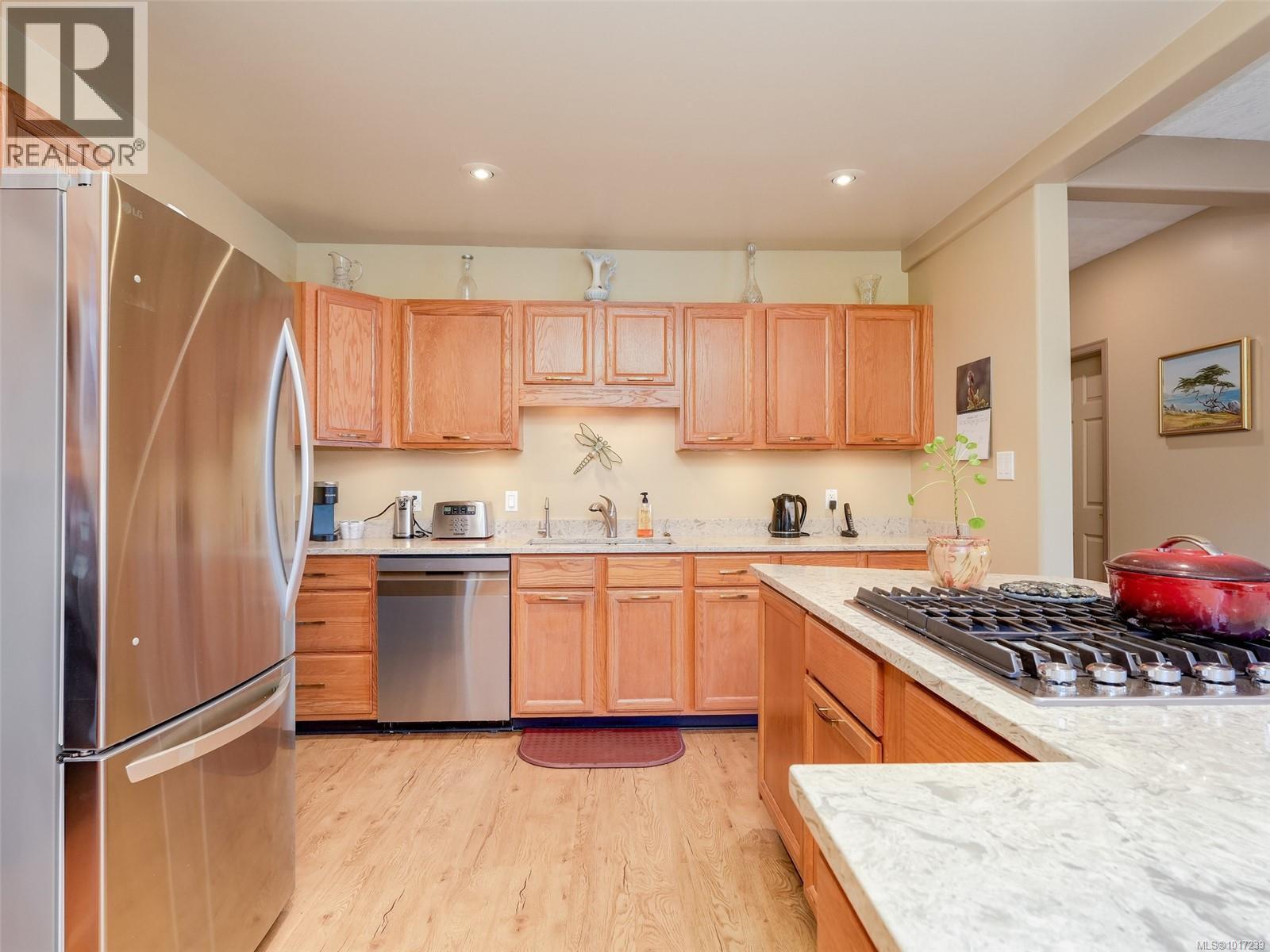  3998 Holland Avenue, Saanich