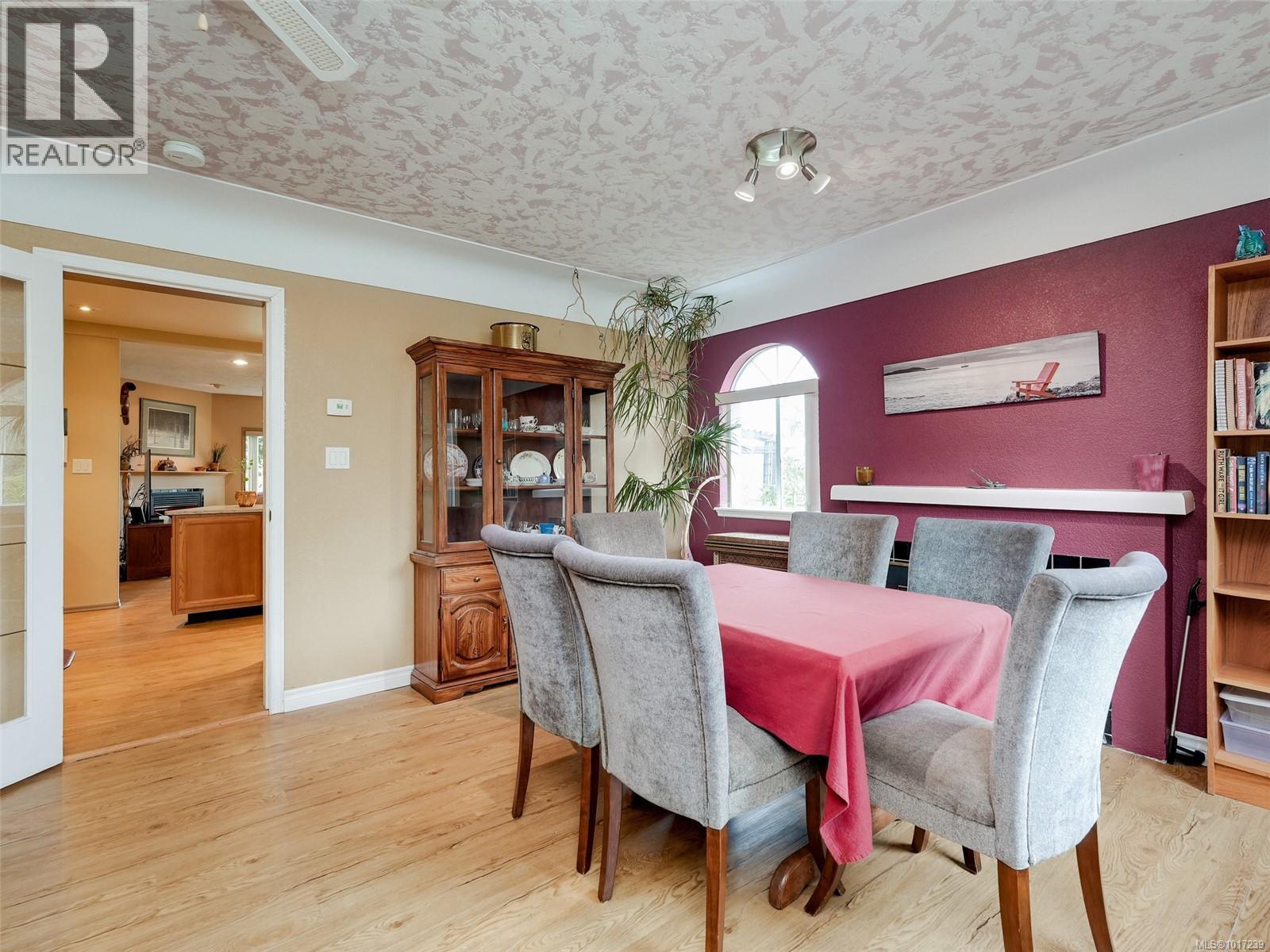  3998 Holland Avenue, Saanich