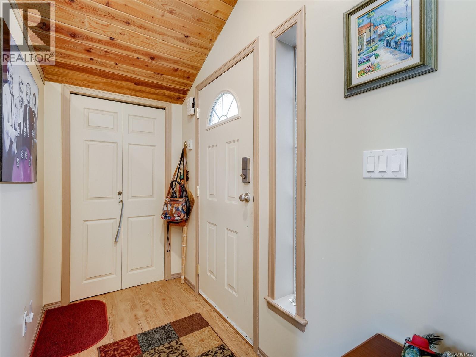  3998 Holland Avenue, Saanich