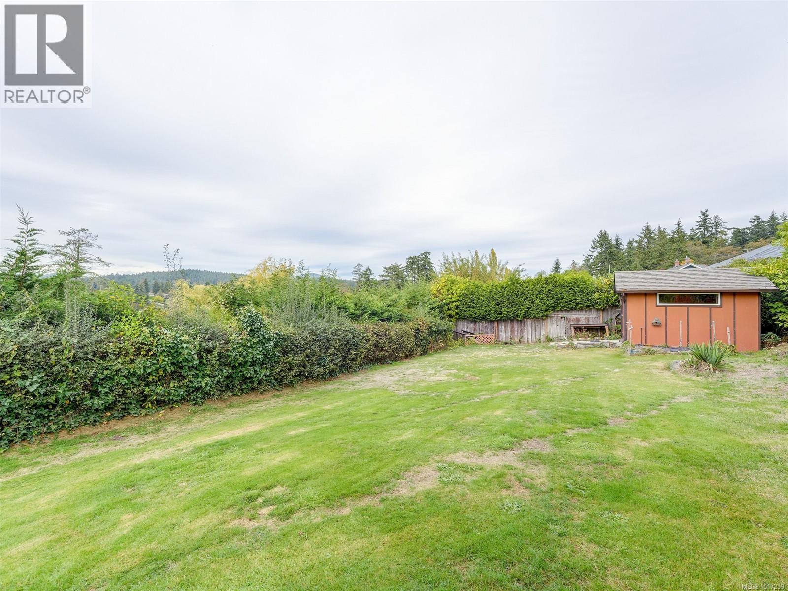  3998 Holland Avenue, Saanich