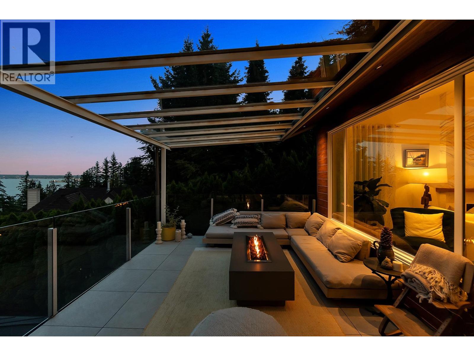 3706 SOUTHRIDGE PLACE, West Vancouver