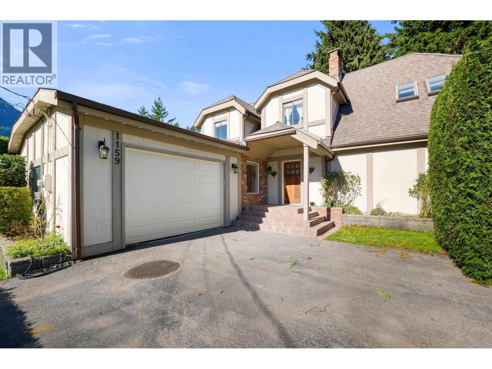 1159 AXEN ROAD, Squamish