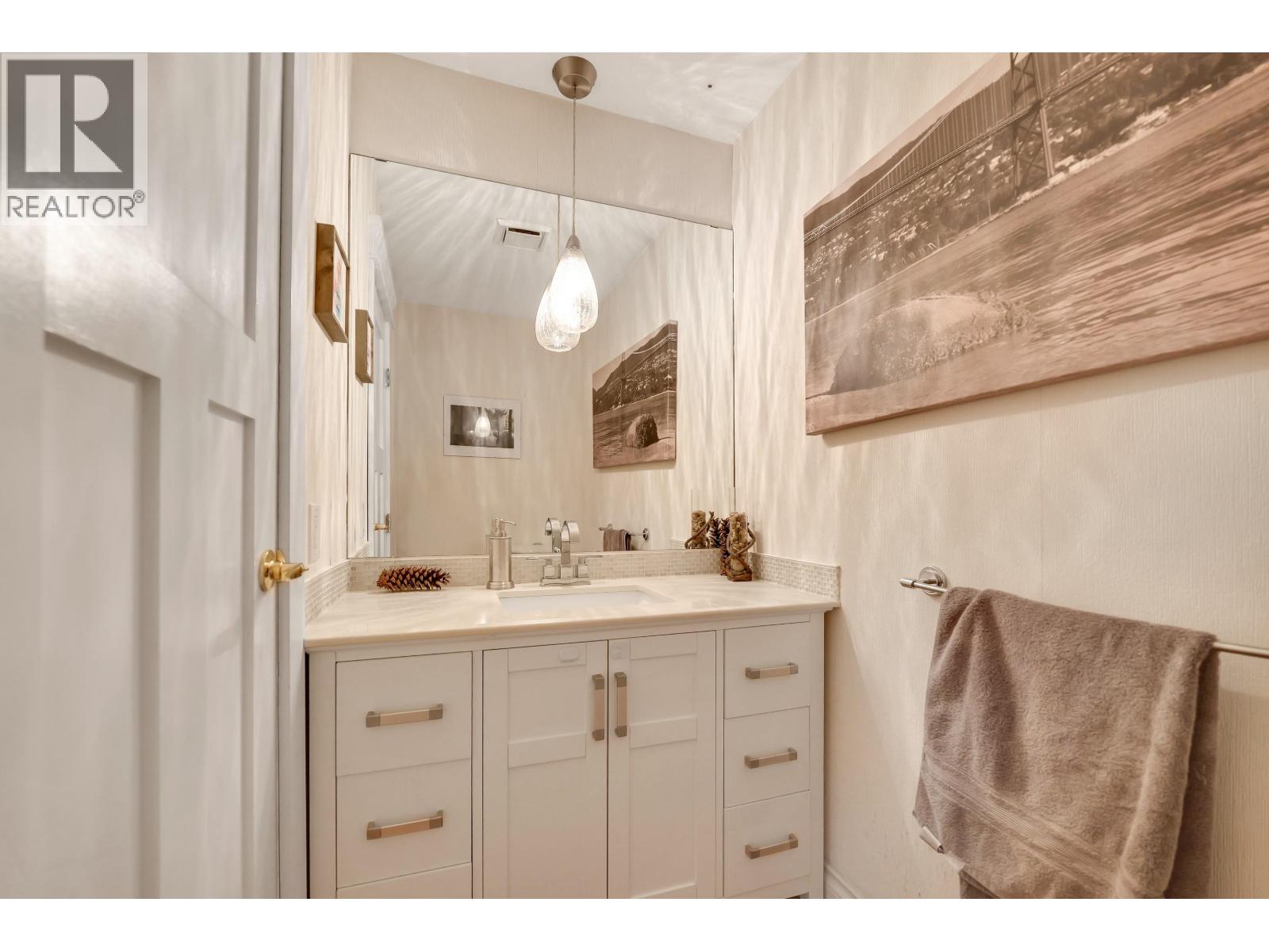 1159 AXEN ROAD, Squamish