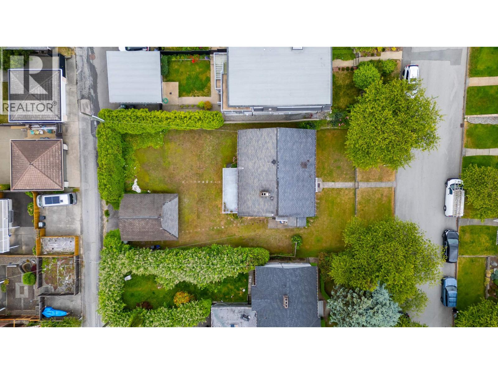 55 N SPRINGER AVENUE, Burnaby