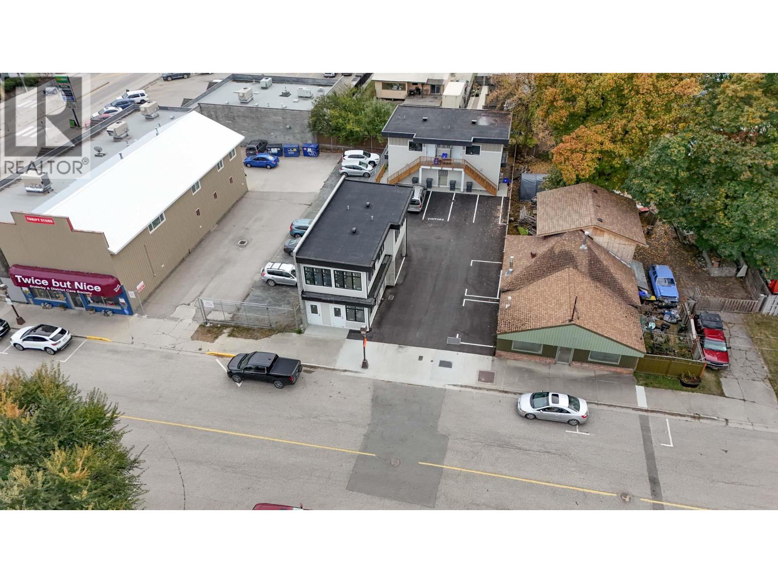 704 Cliff Avenue, Enderby