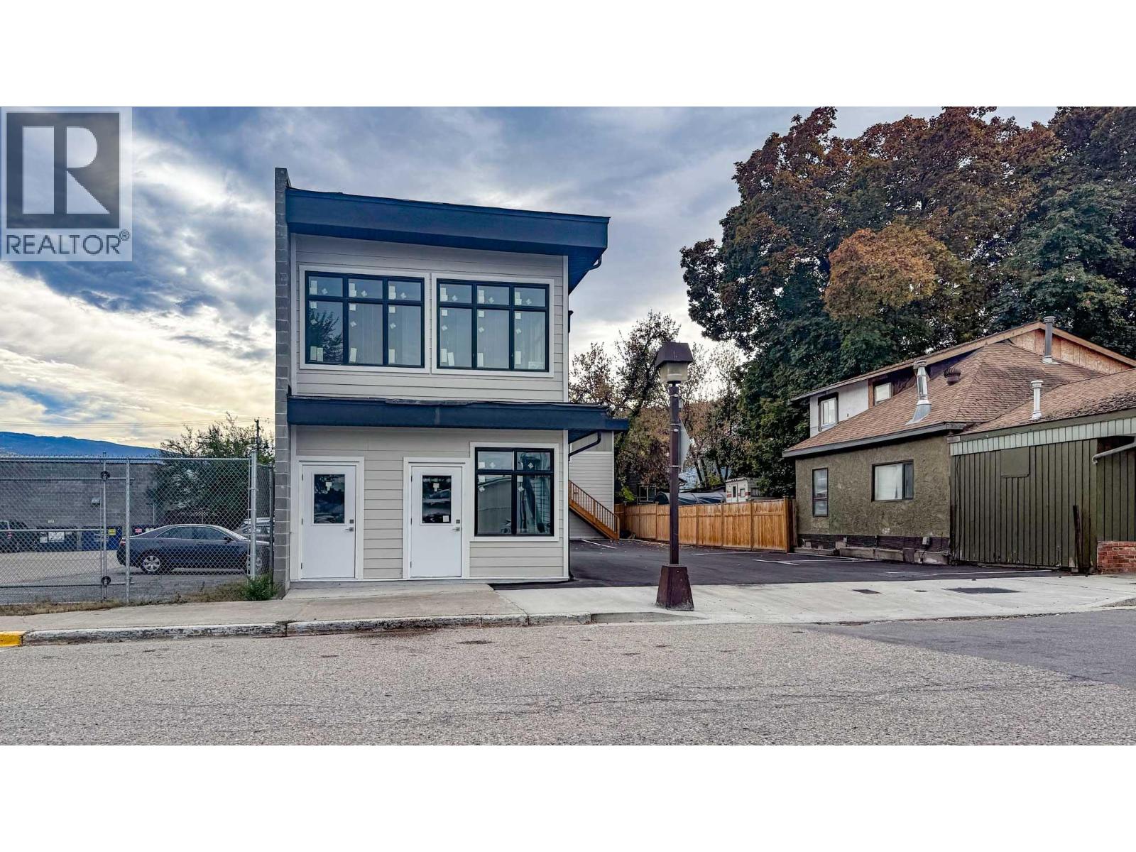 704 Cliff Avenue, Enderby