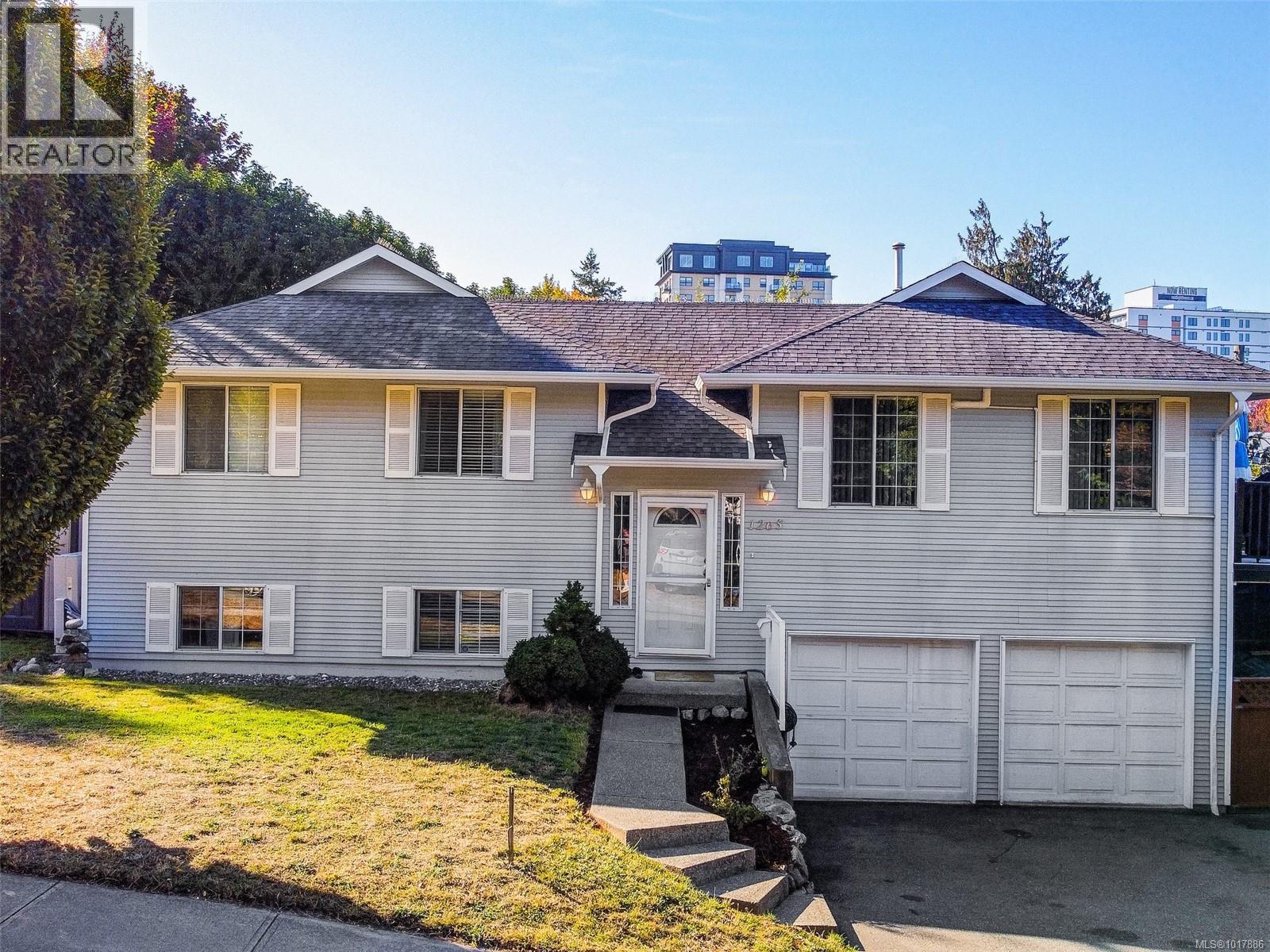  1265 Woodway Road, Esquimalt