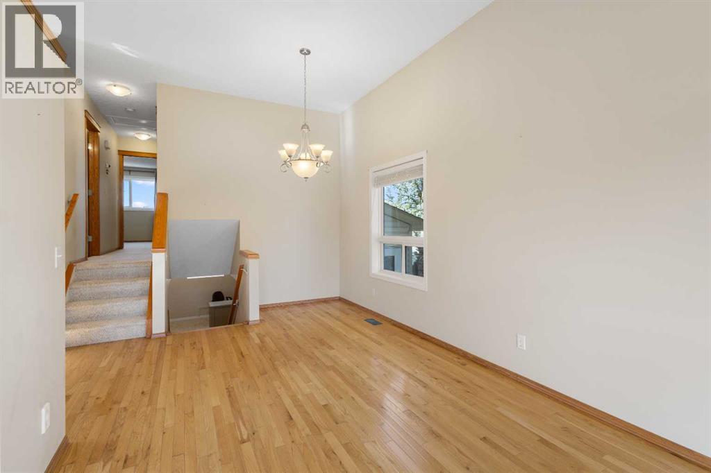 Single Family House 4 Level for Sale in  Eversyde Circle SW Evergreen Calgary 