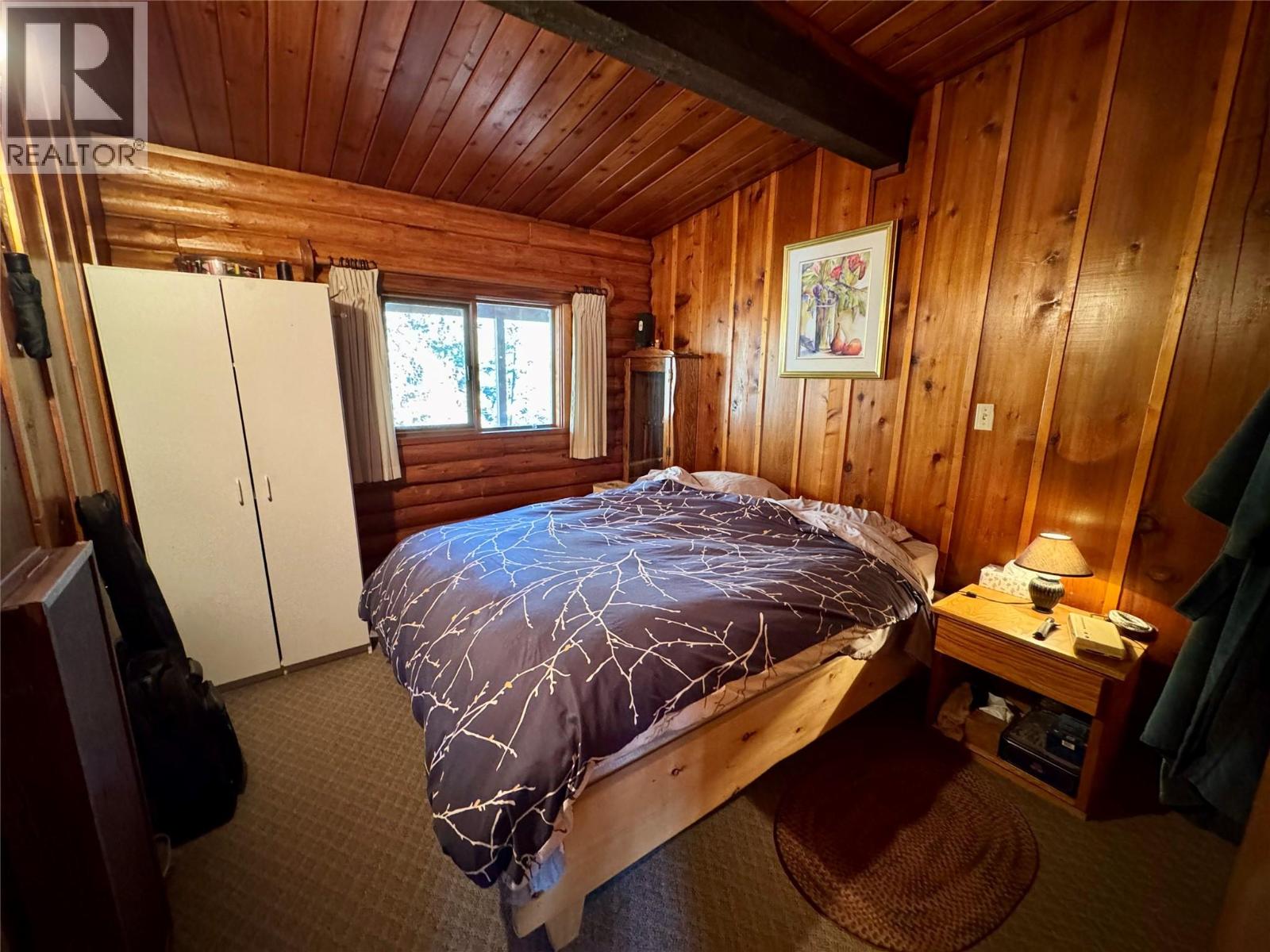 9209 MOFFAT AVENUE - 12