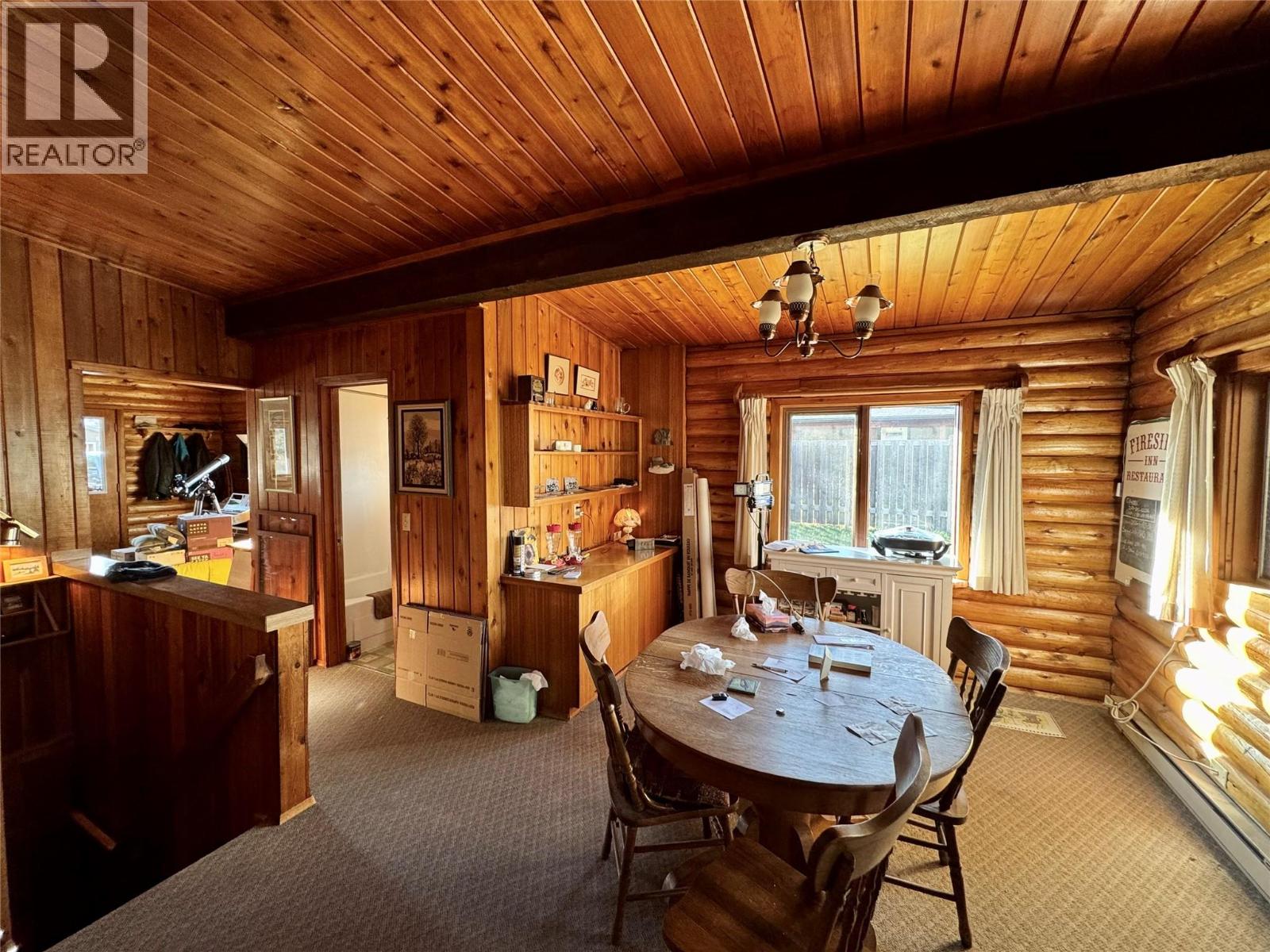 9209 MOFFAT AVENUE - 9