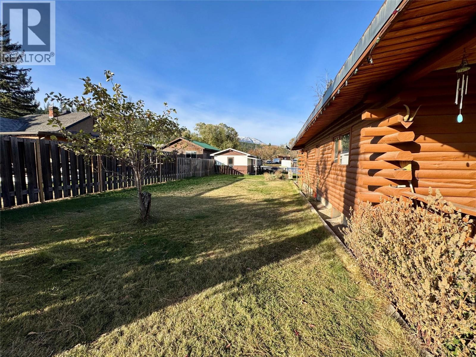 9209 MOFFAT AVENUE - 17