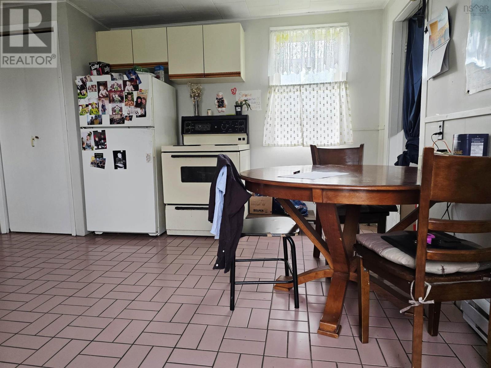 Property 2 of 29 of 2096 Diamond Street