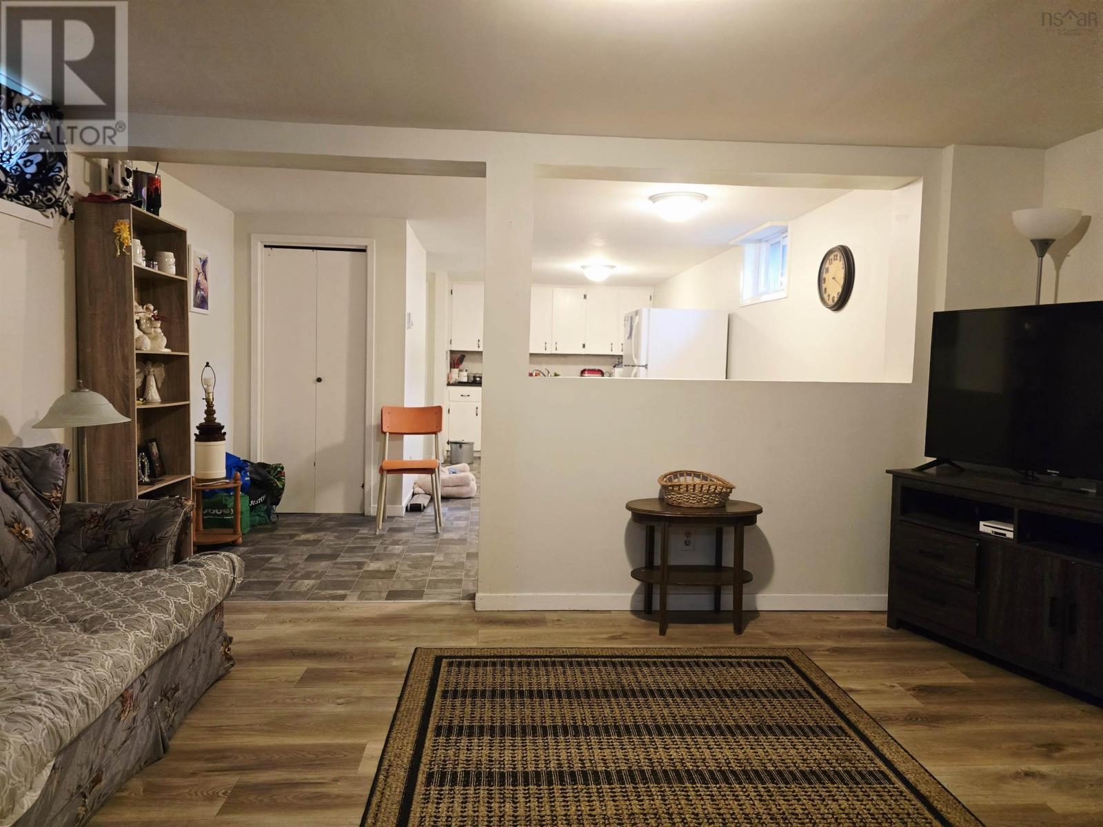 Property 21 of 29 of 2096 Diamond Street