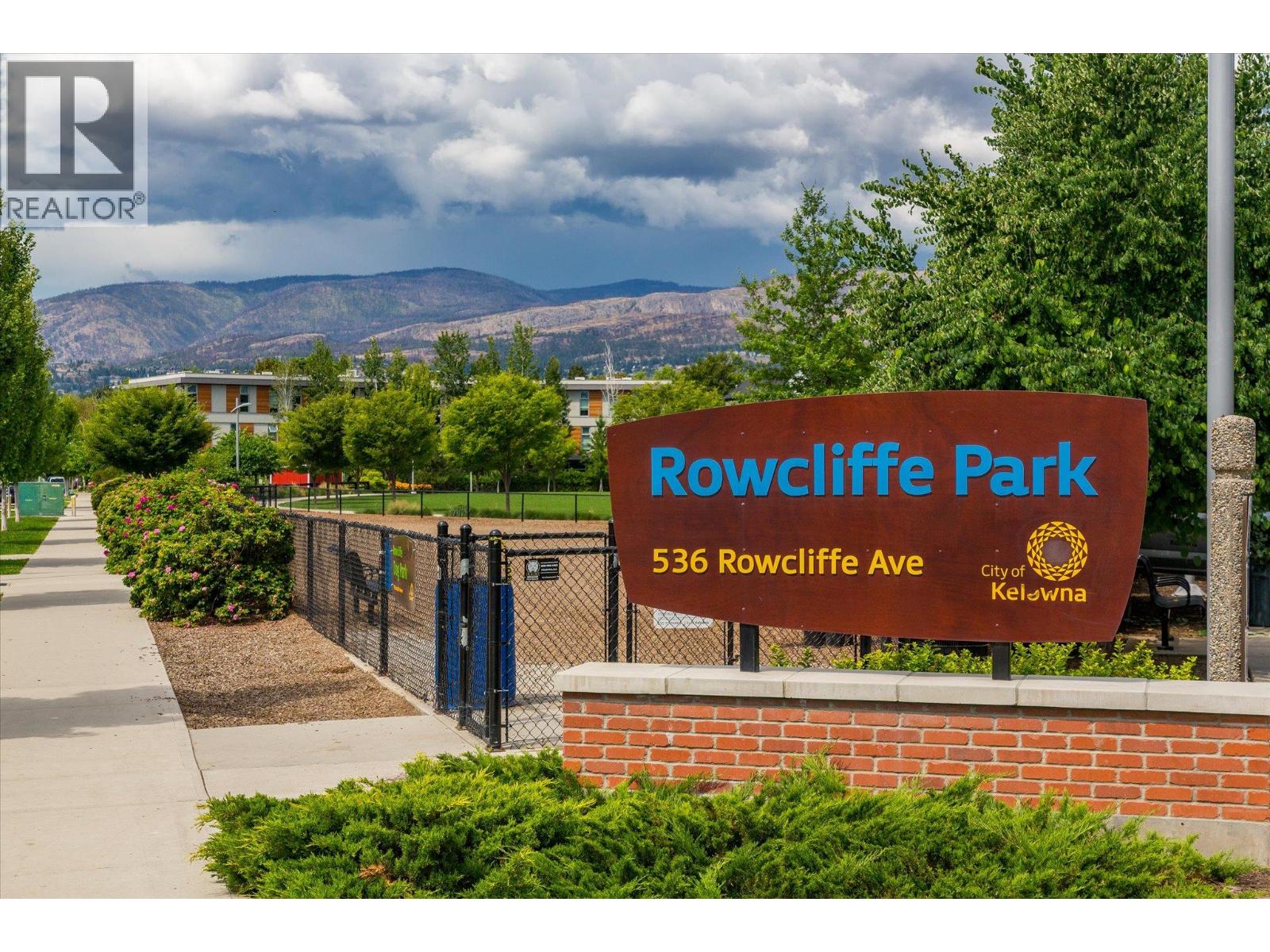  530 Rowcliffe Avenue, Kelowna