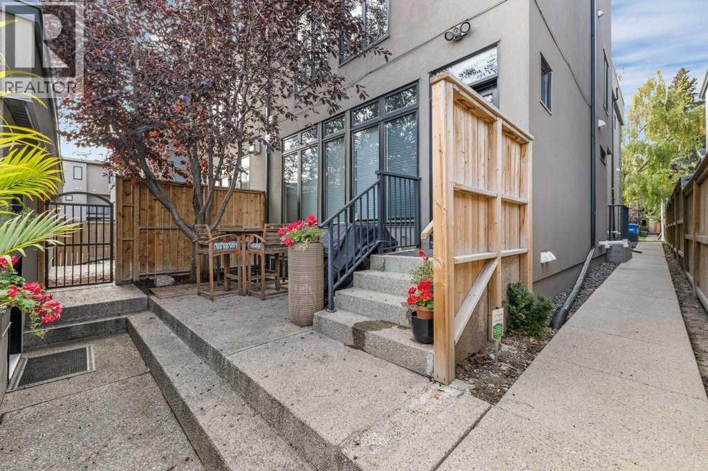 Single Family House for Sale in    Street SW Killarney/Glengarry Calgary 