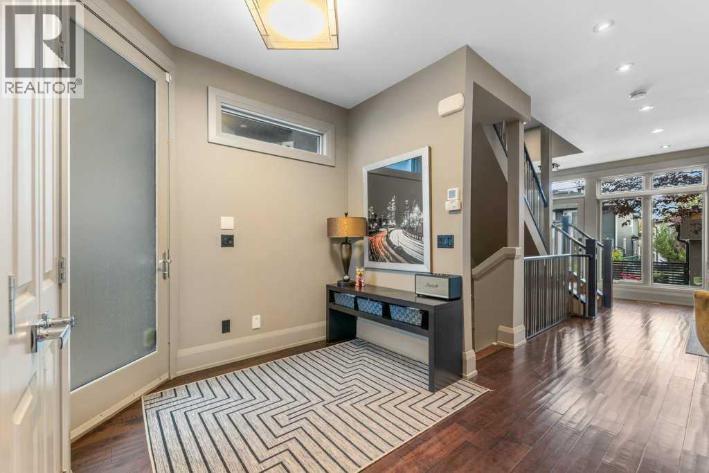 Single Family House for Sale in    Street SW Killarney/Glengarry Calgary 