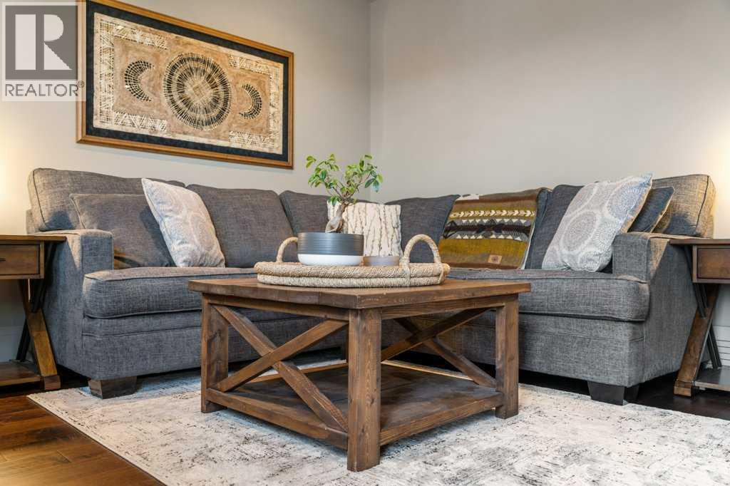 Single Family House for Sale in    Street SW Killarney/Glengarry Calgary 